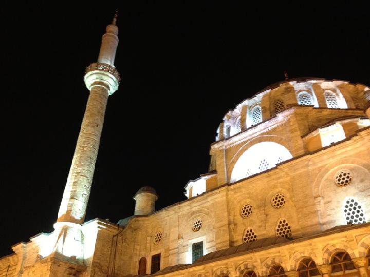 Laleli Camii 005.jpeg